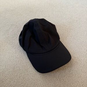 Lululemon adjustable hat (unisex)